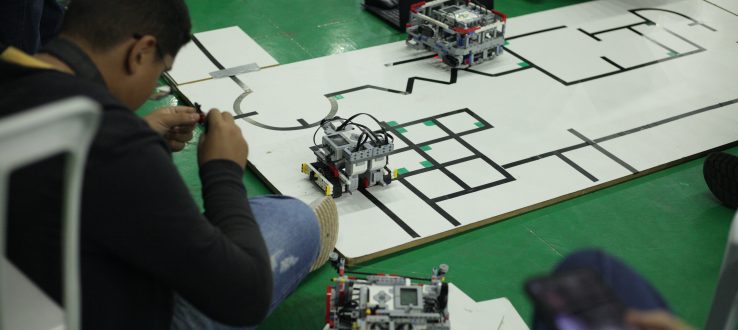 UFMS Sedia Etapa Estadual da Olimpíada Brasileira de Robótica